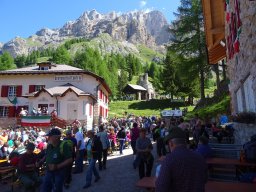 2015